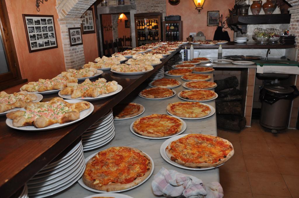 Le Gole Ristorante & Resort Челано Екстер'єр фото